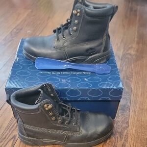 Dr Comfort Steel Toe Black Leather Boots with Gold Accents